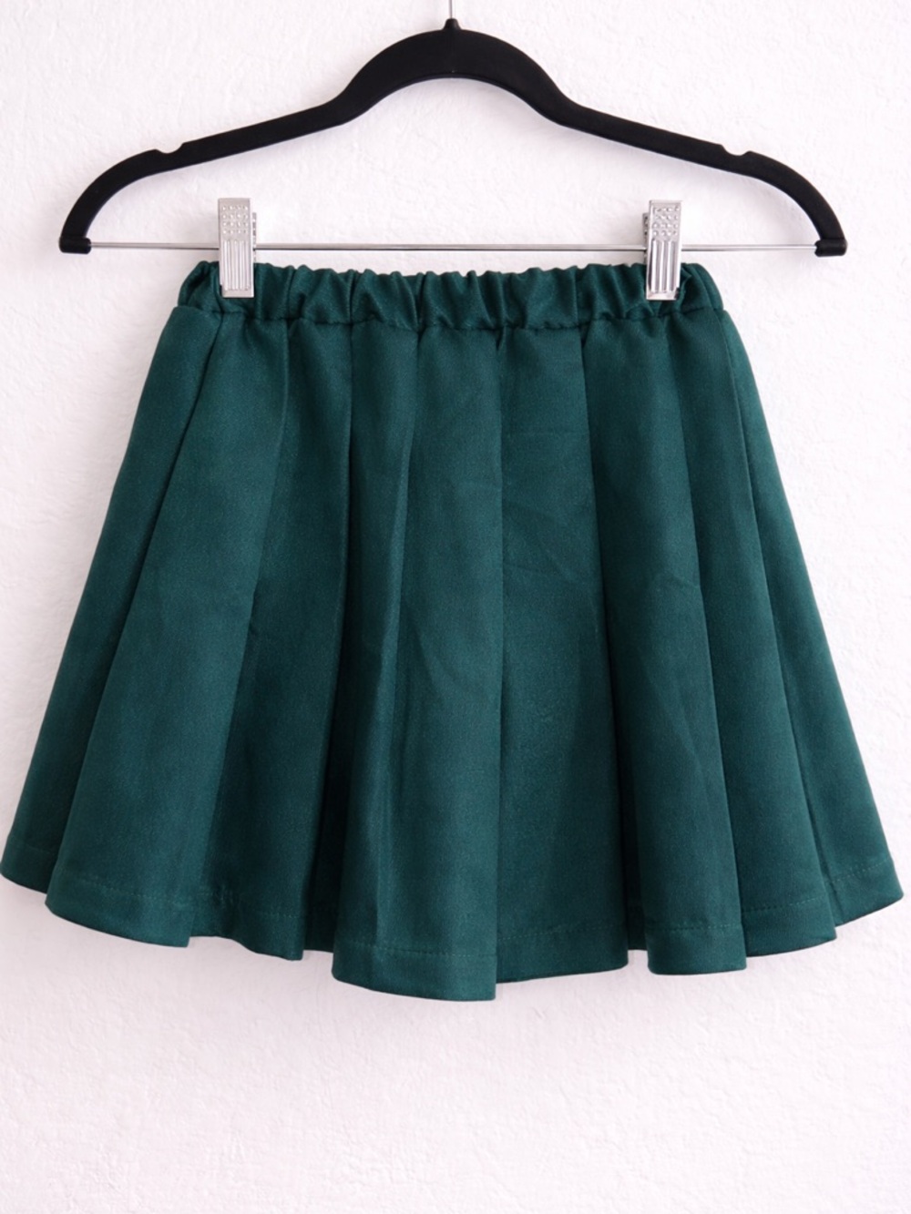 Elastic-Waist Dark Green Pleated Skater Skirt